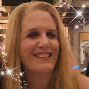 Meet your Posher, Elise